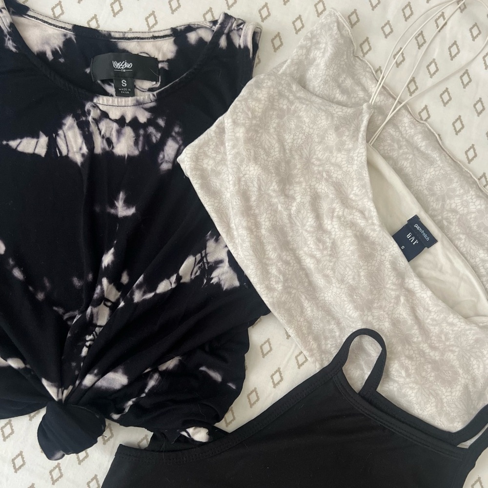 Y2K Fall Crop Tanks Super Soft Mossimo Tie Dye Gap Ivory Floral & Black Racer